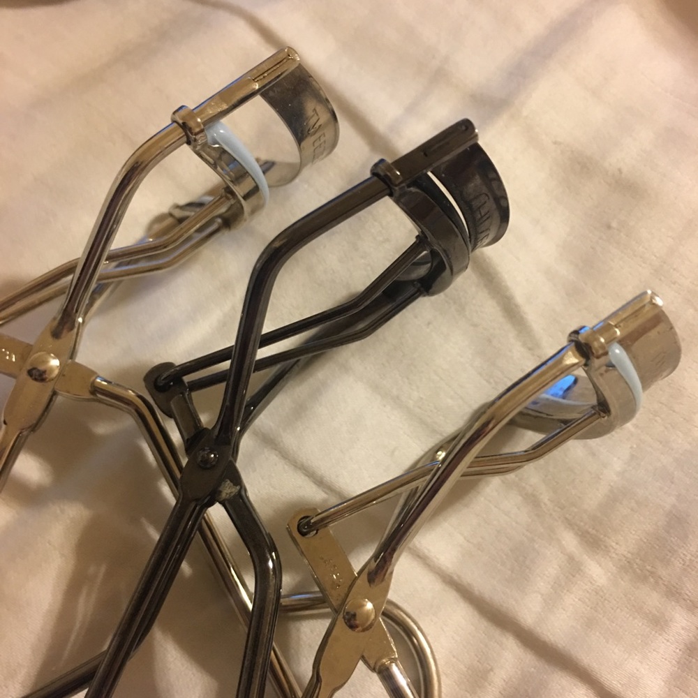 SHISEIDO AND TWEEZERMAN EYELASH CURLERS
